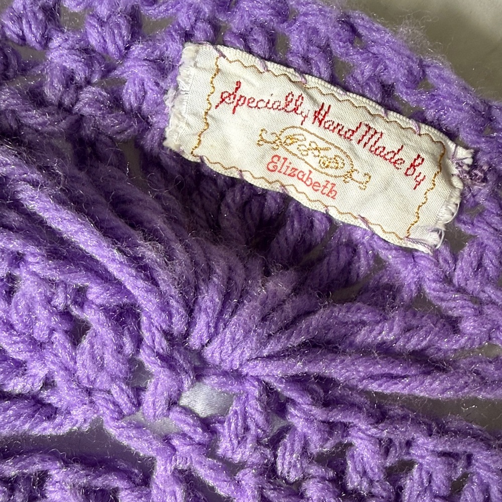 Vintage Handmade Lavender Crochet Fan Pattern Wrap with Fringe - Picture 7 of 11